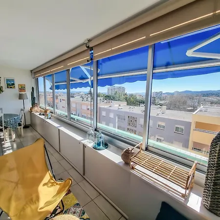 Les Iris T2 En Centre